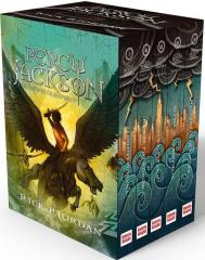 Książka - Pakiet Percy Jackson i Bogowie Olimpijscy. Tomy 1-5: Złodziej Pioruna, Morze Potworów, Klątwa Tytana, Bitwa w Labiryncie, Ostatni olimpijczyk