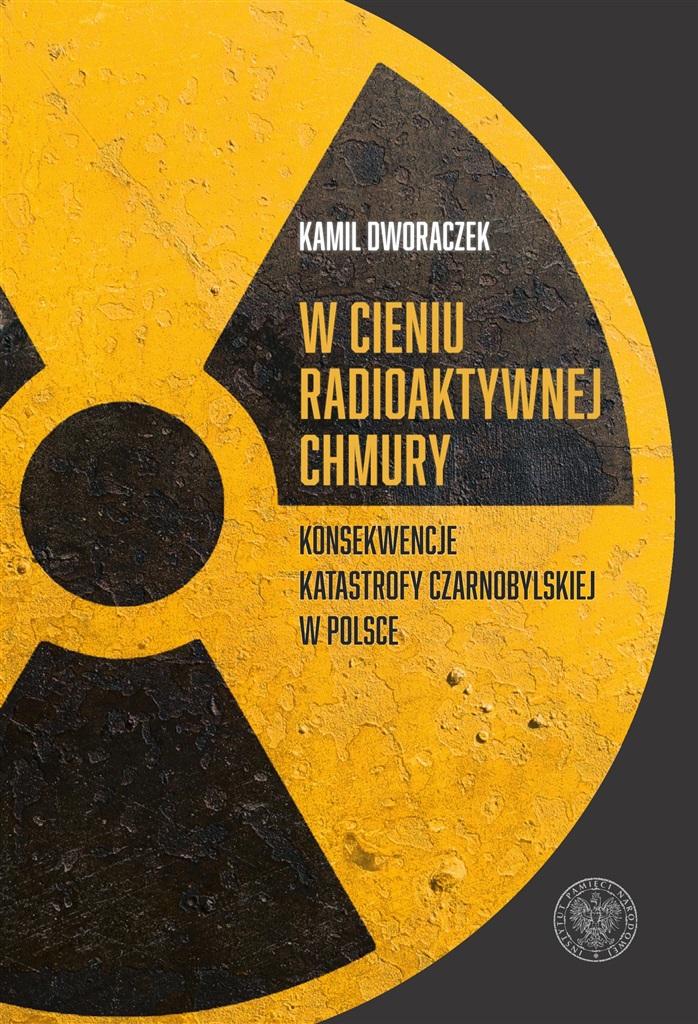 Książka - W cieniu radioaktywnej chmury