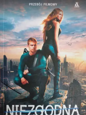 Niezgodna. Tom 1