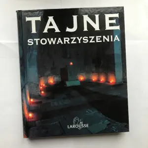 Tajne stowarzyszenia LAROUSSE