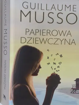 Papierowa dziewczyna