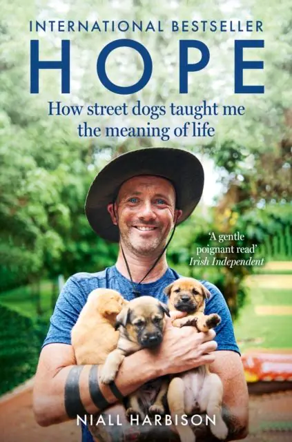 Książka - Hope – How Street Dogs Taught Me the Meaning of Life