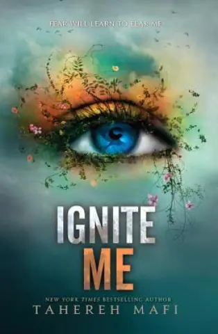 Książka - Ignite Me