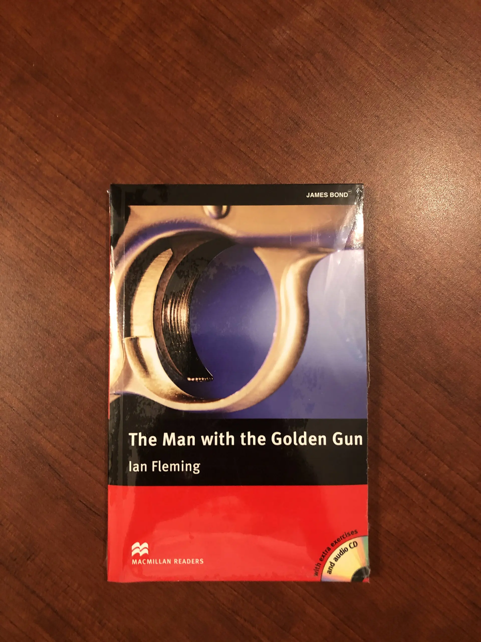 Książka - MacMillan Reader the Man with the Golden Gun + CD Pack Upper Intermediate Level