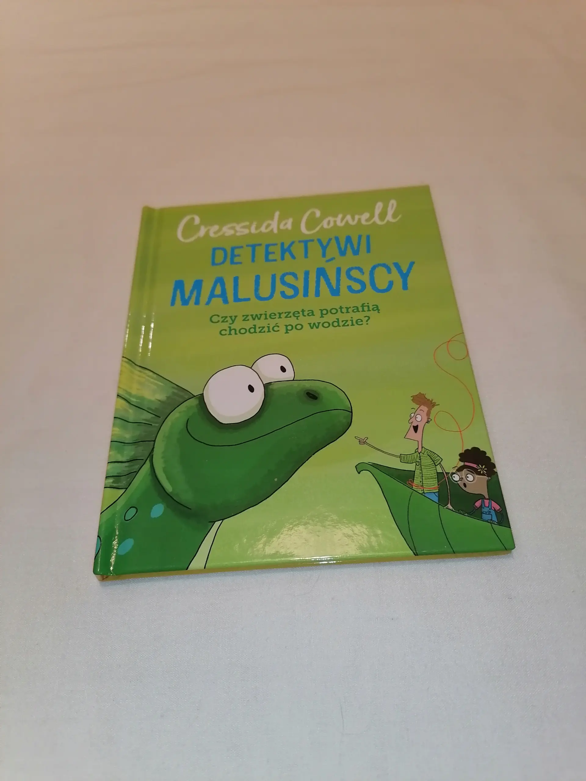 Książka - Detektywi Malusińscy. Czy zwierzęta potrafią chodzić po wodzie?