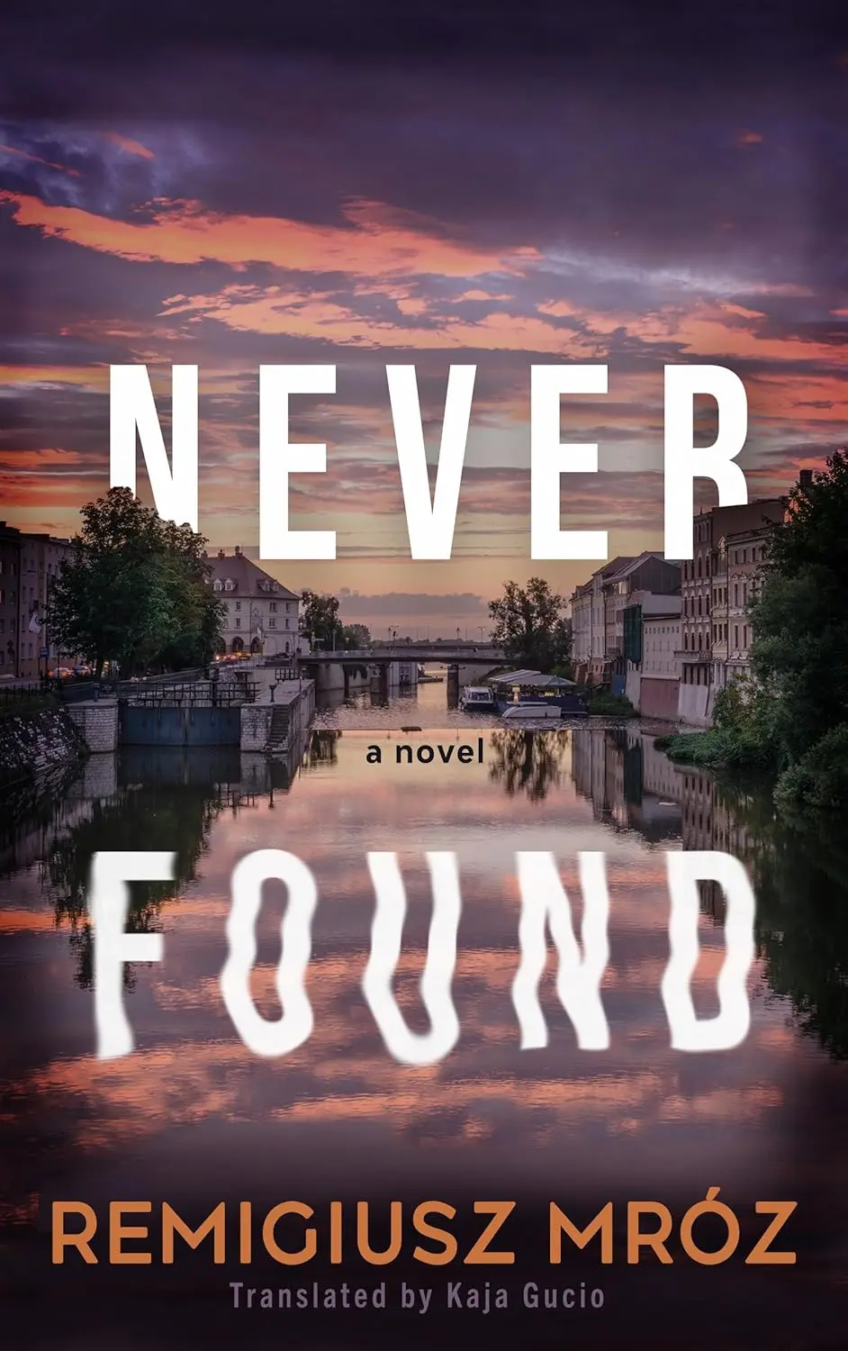 Książka - Never Found