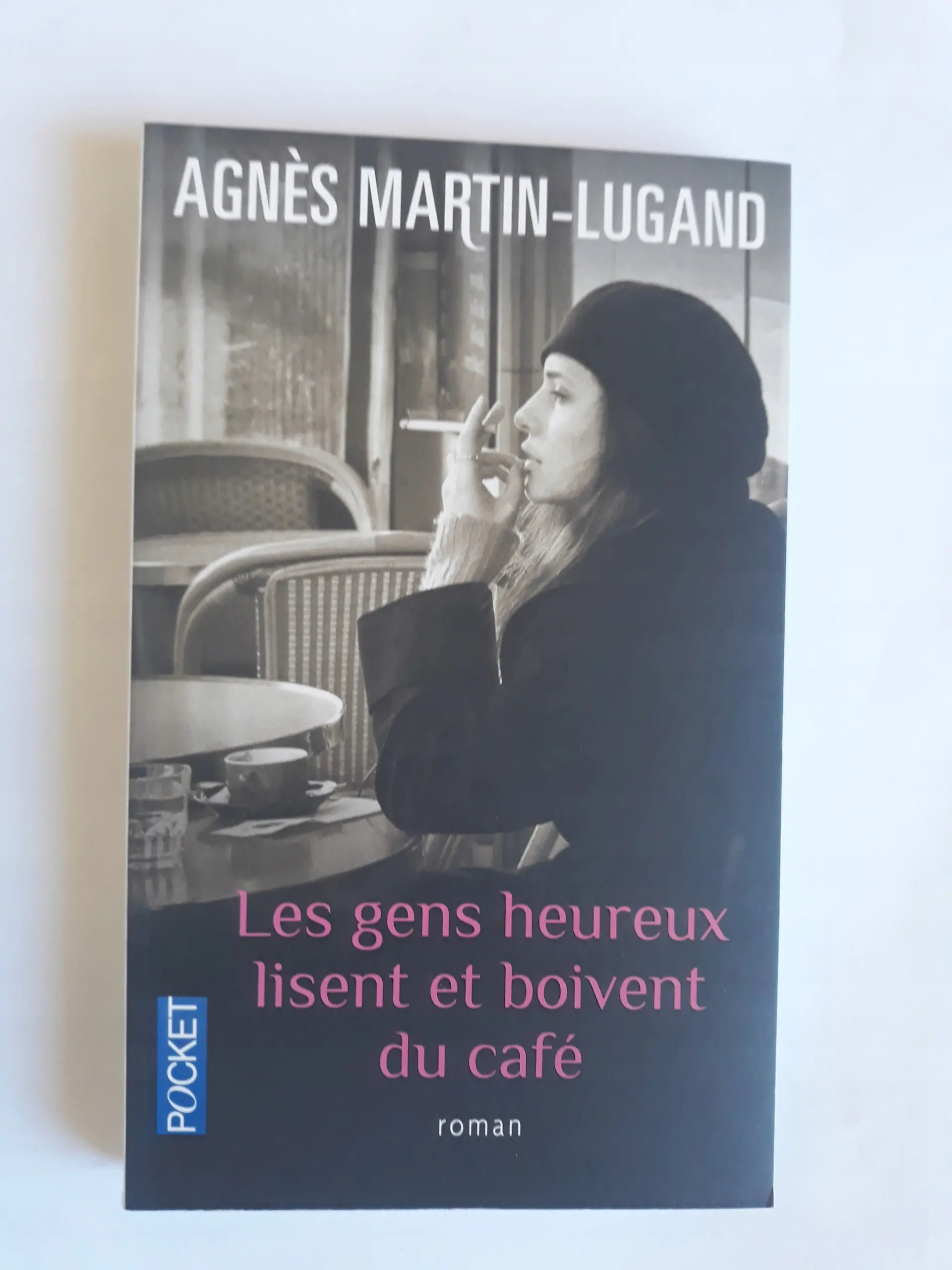 Książka - Les gens heureux lisent et boivent du cafe
