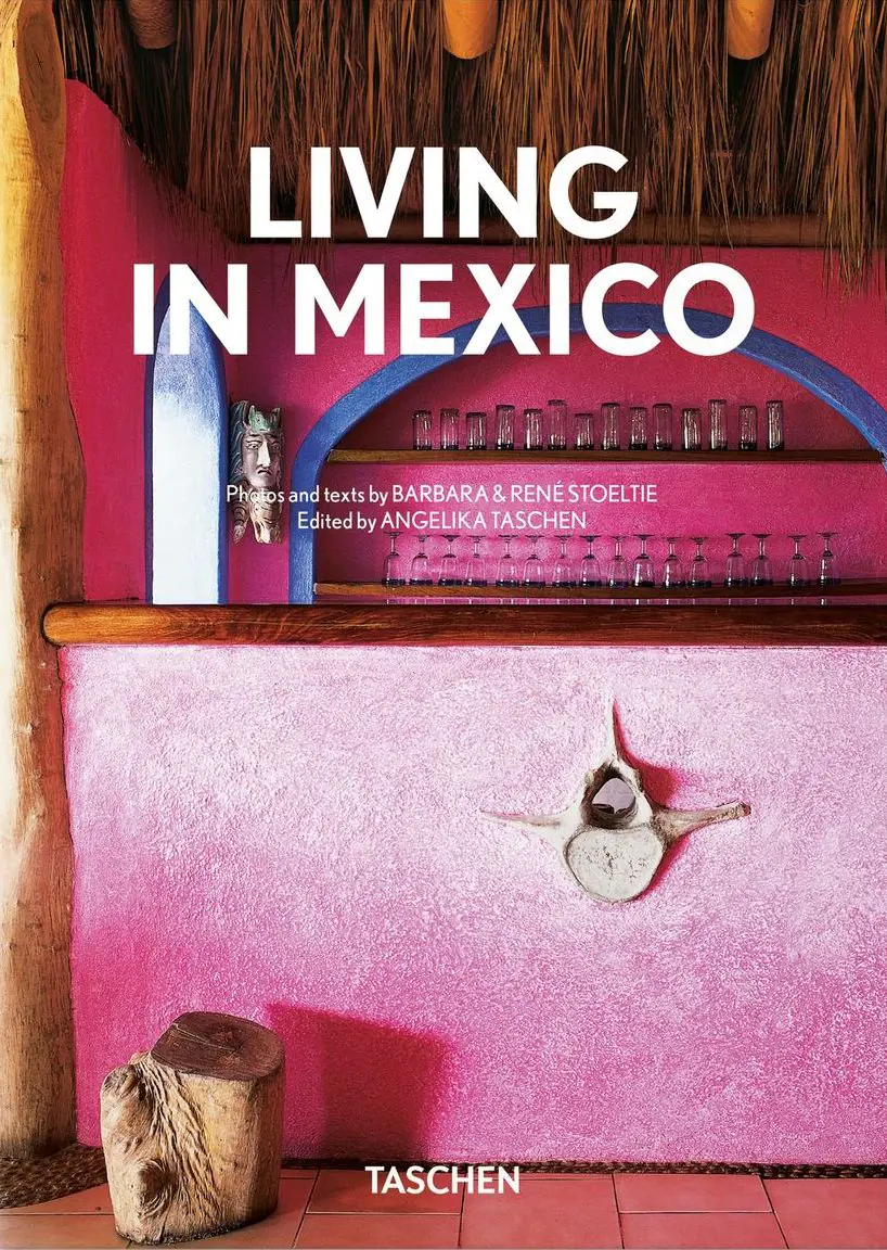 Książka - Living in Mexico. 40th Ed.