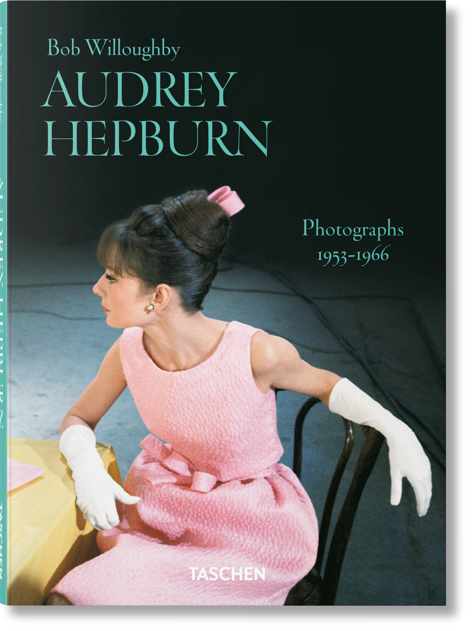 Książka - Bob Willoughby. Audrey Hepburn. Photographs 1953&ndash;1966