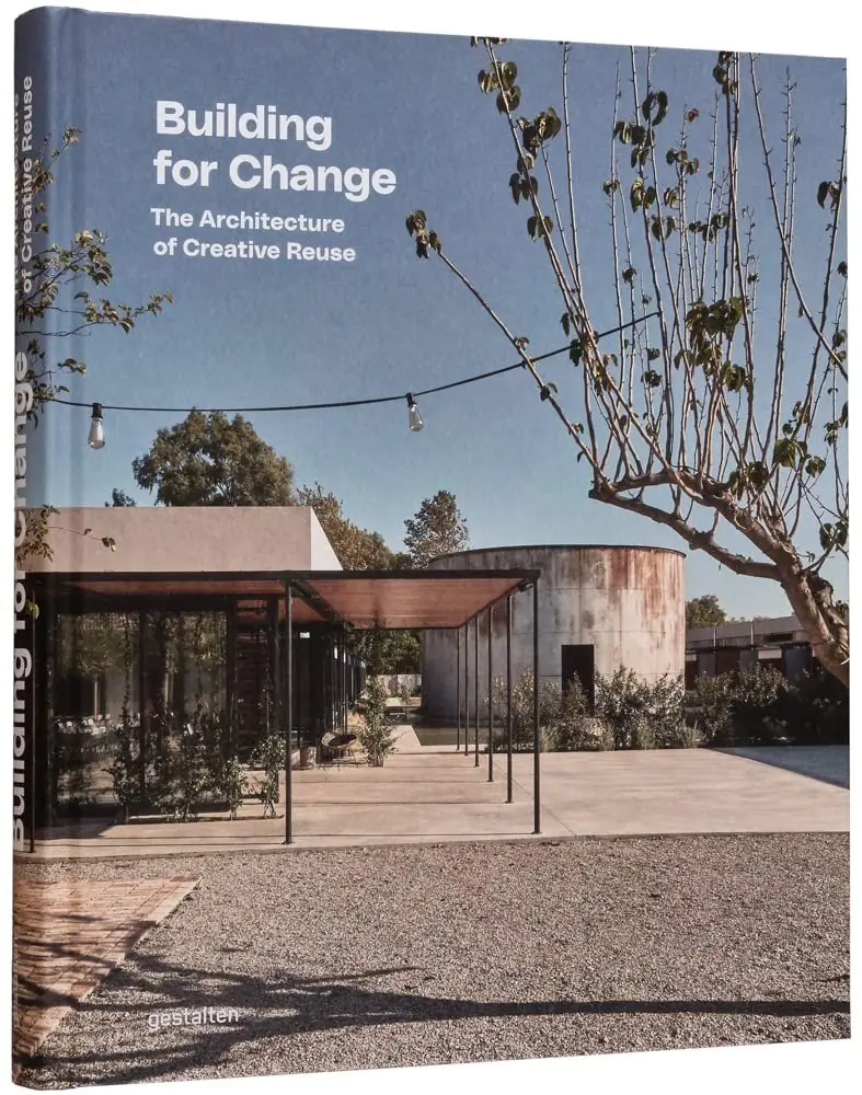 Książka - Building for Change