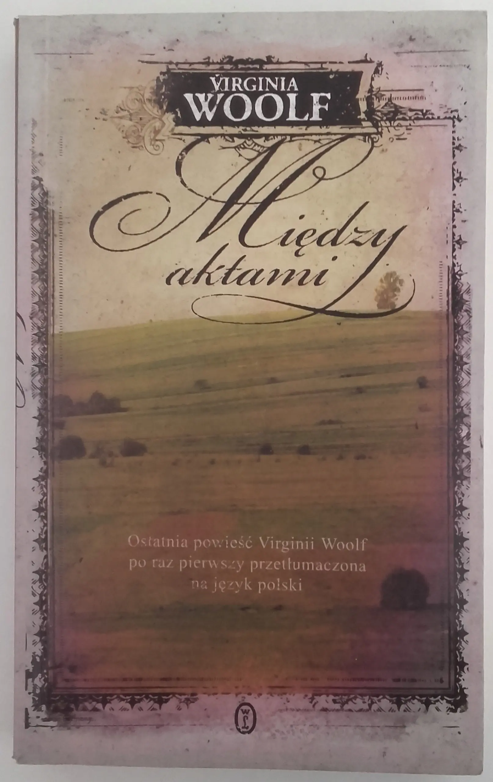 Książka - Między aktami