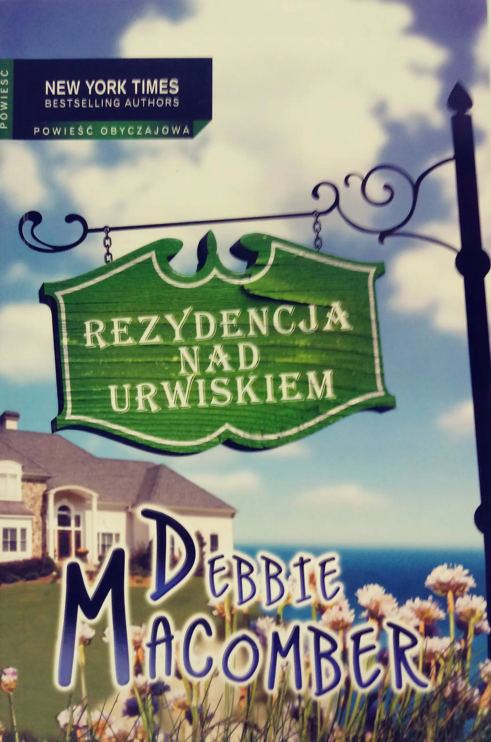 Książka - Rezydencja nad urwiskiem