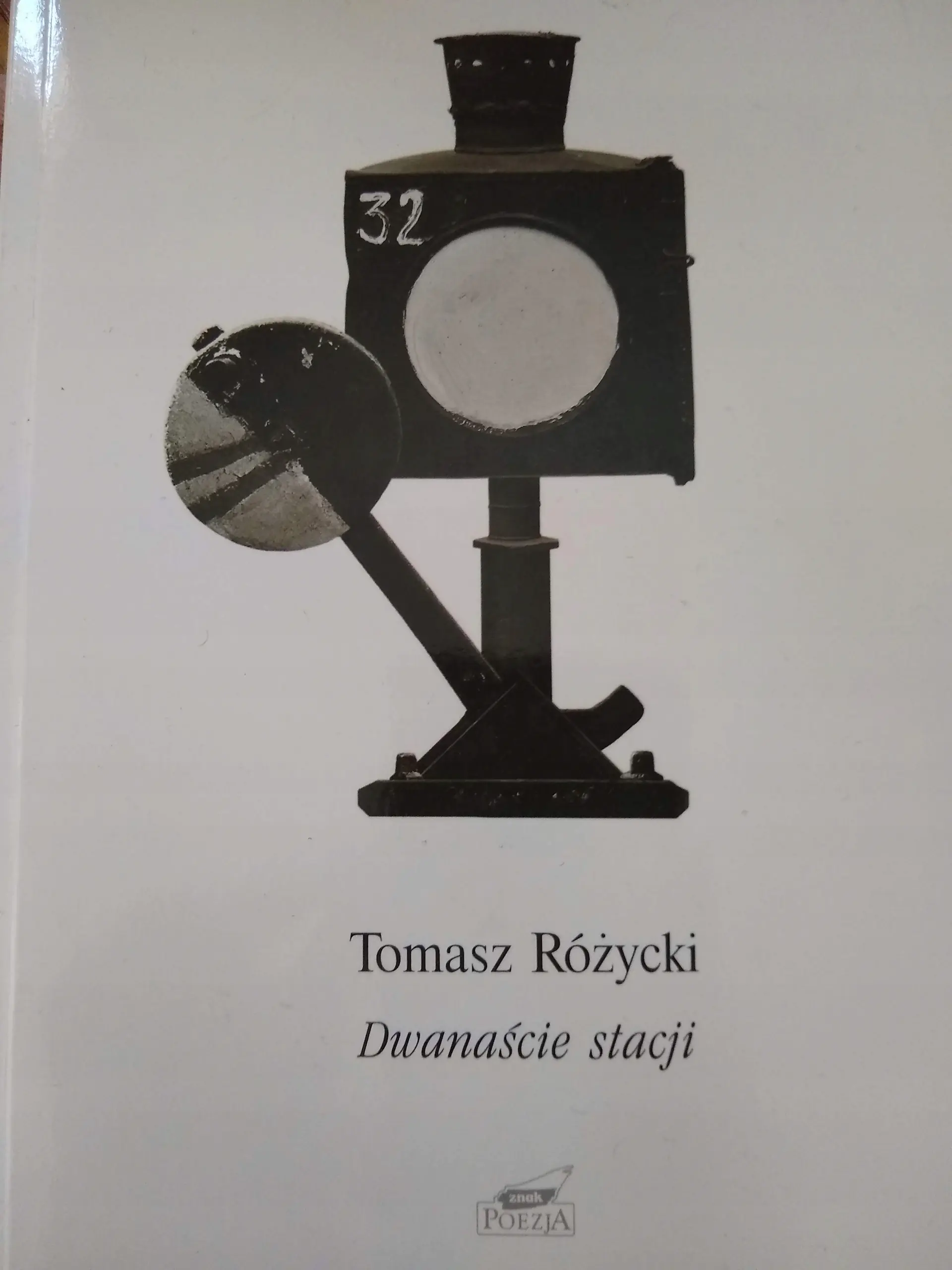 Książka - Dwanaście stacji