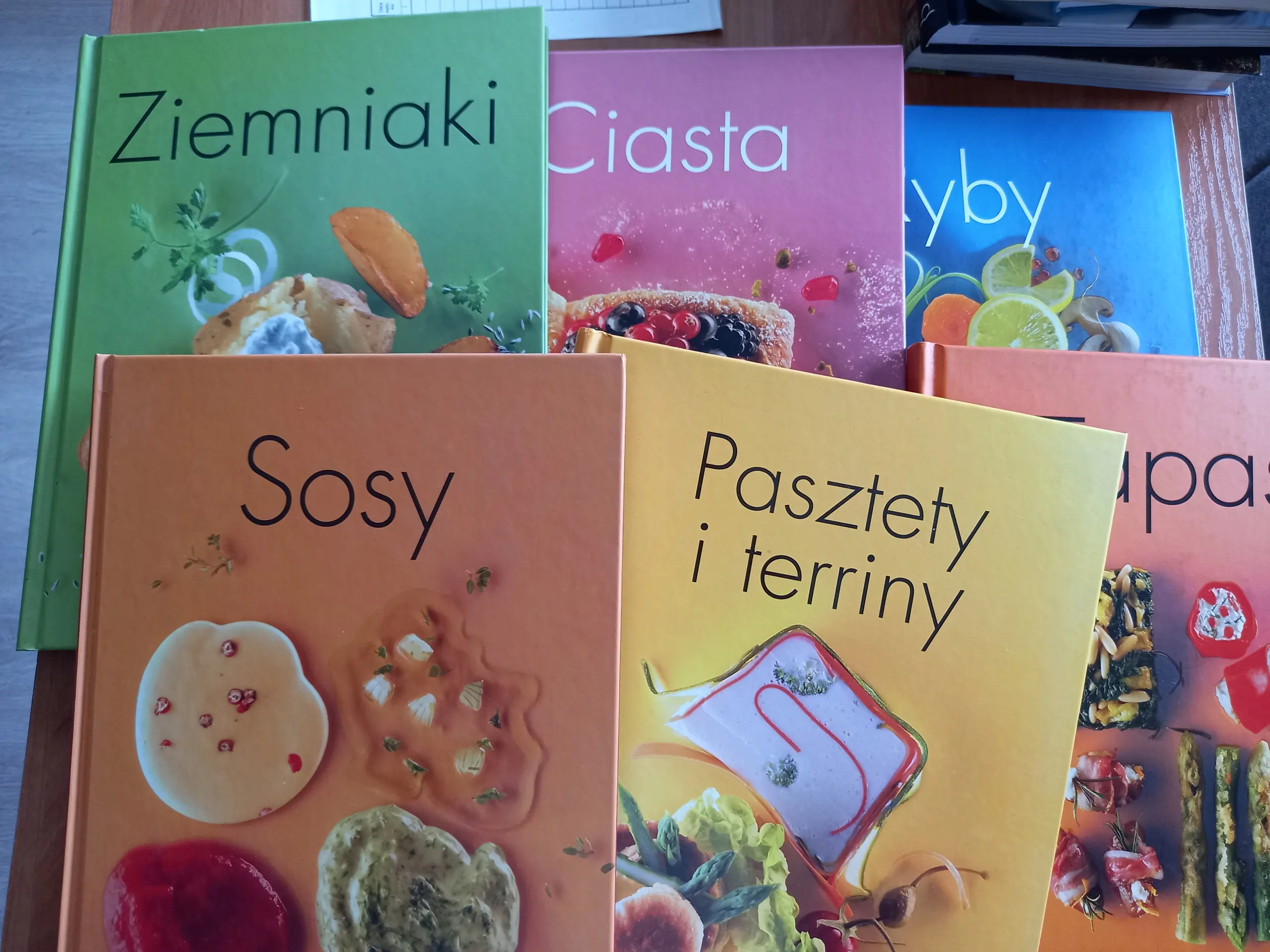 Książka - Pasztety i terriny - Praca zbiorowa