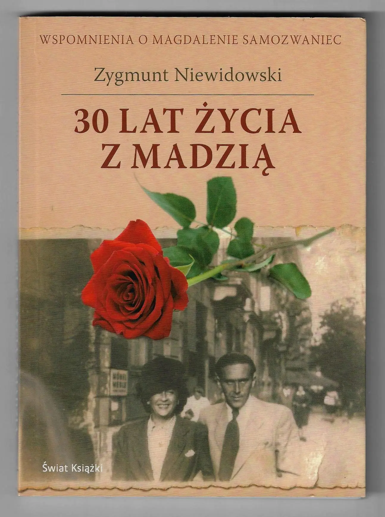 Książka - 30 lat życia z Madzią