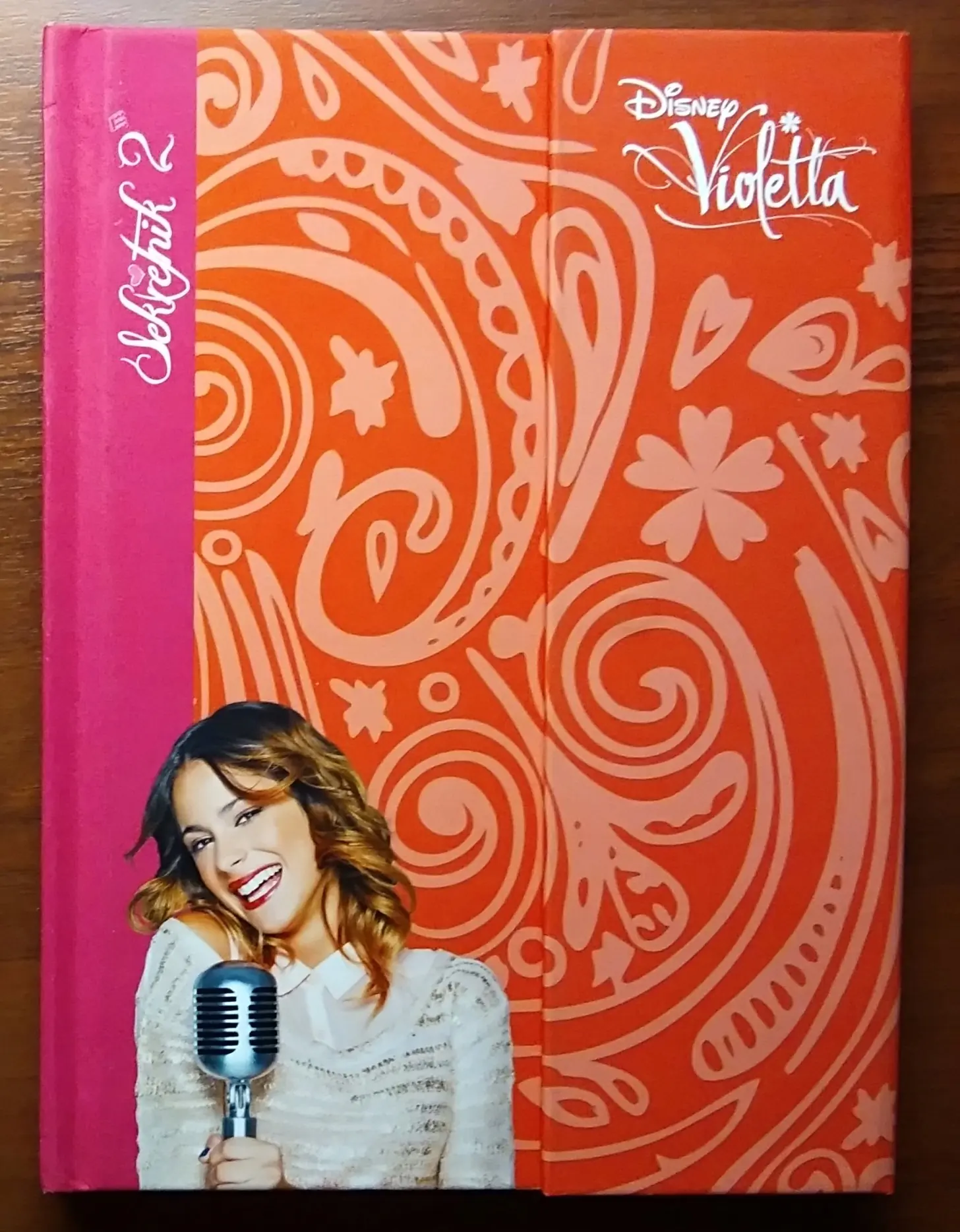 Książka - Violetta. Sekretnik 2