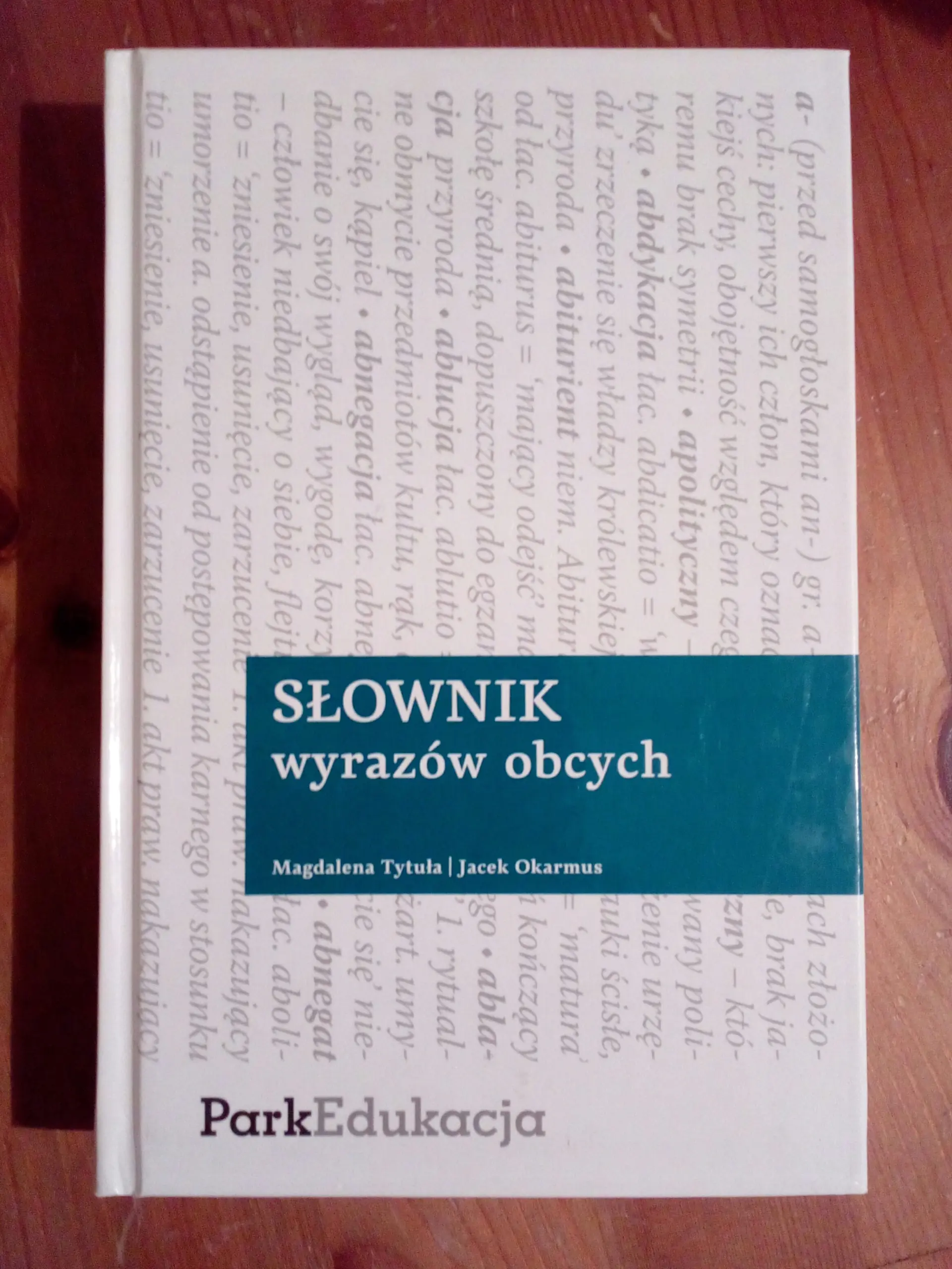 Książka - Słownik wyrazów obcych