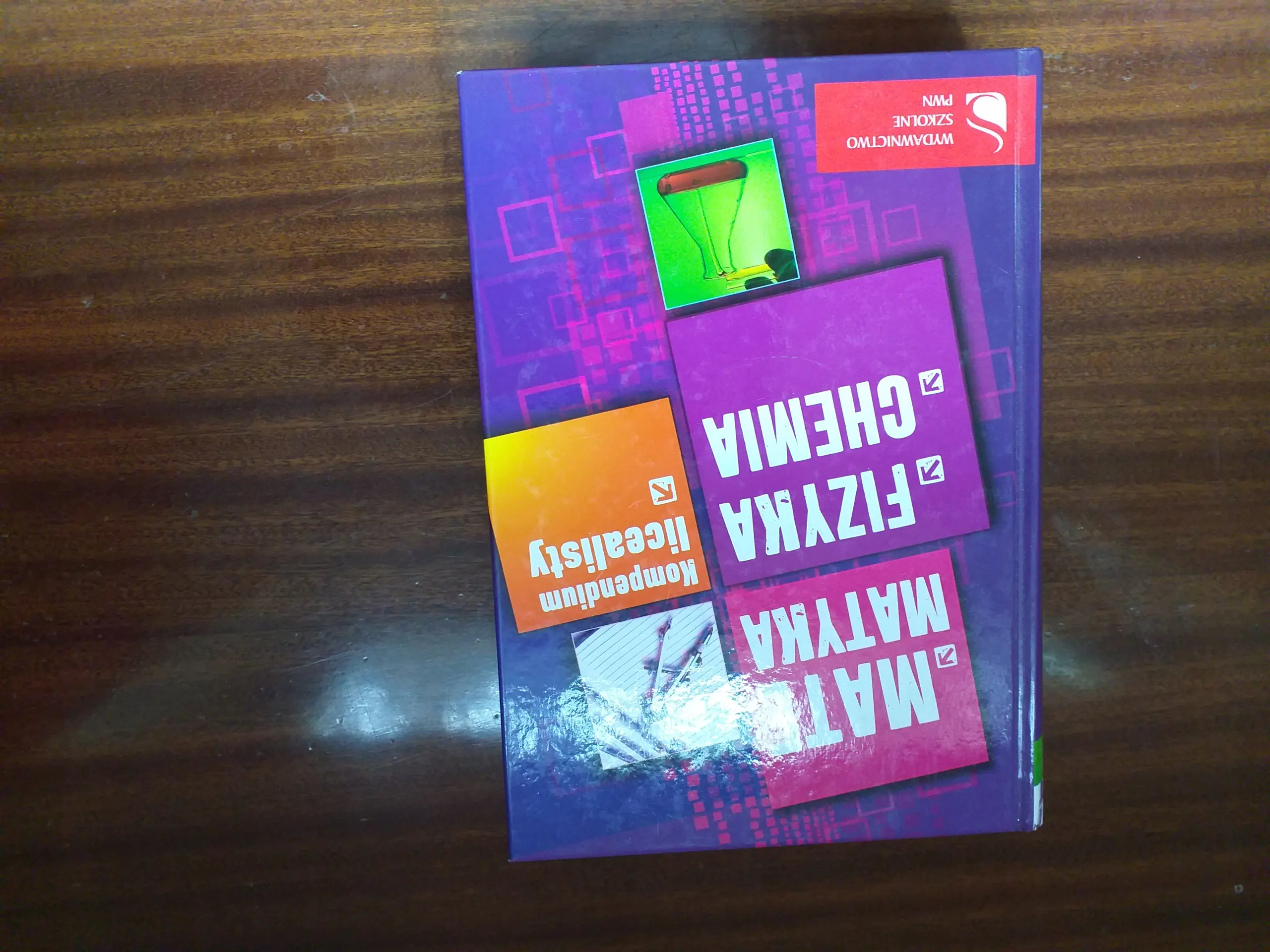 Książka - Kompendium licealisty Matematyka fizyka chemia. Outlet