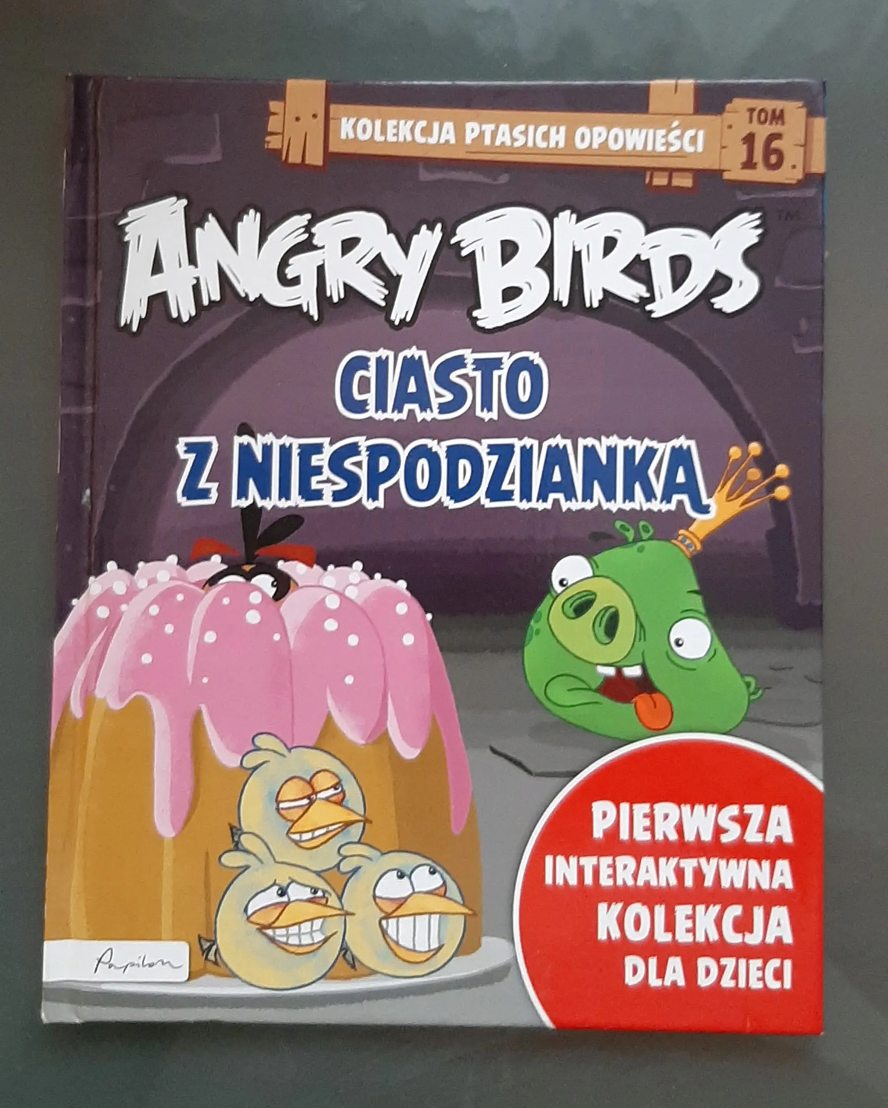 Książka - Angry Birds Ciasto z niespodzianką Tom 16