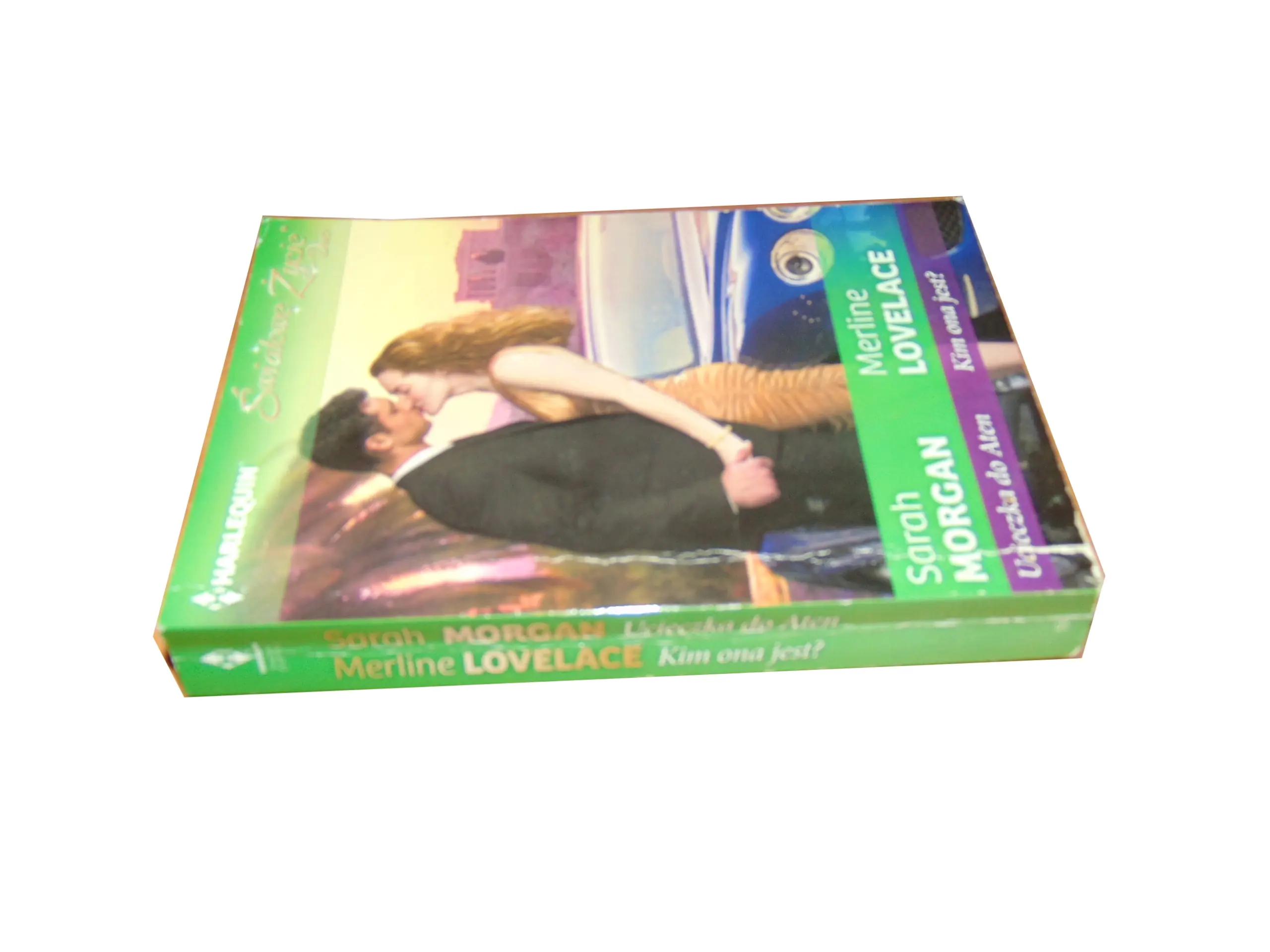 Książka - Ucieczka do Aten / Kim ona jest?