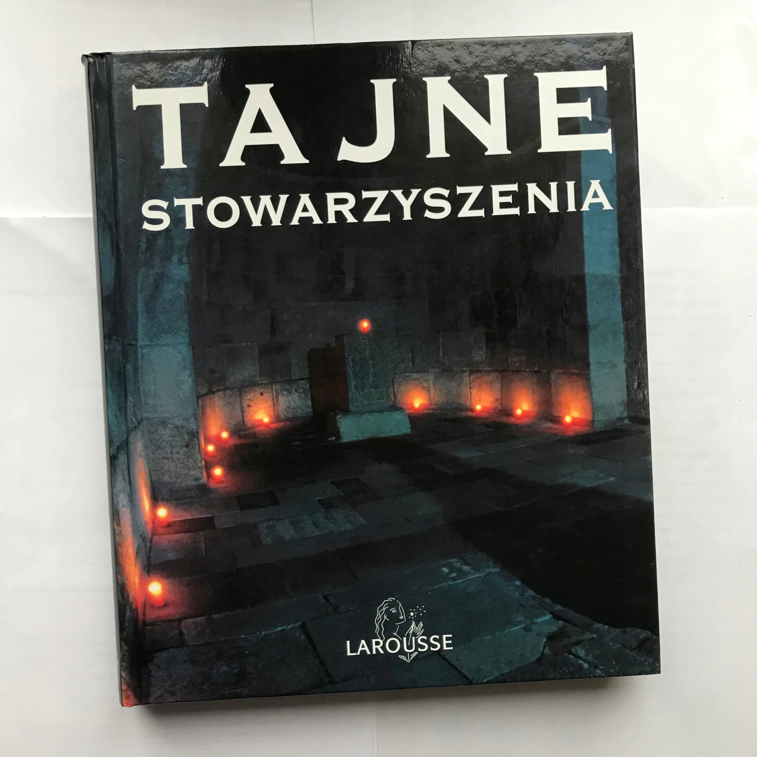 Książka - Tajne stowarzyszenia LAROUSSE