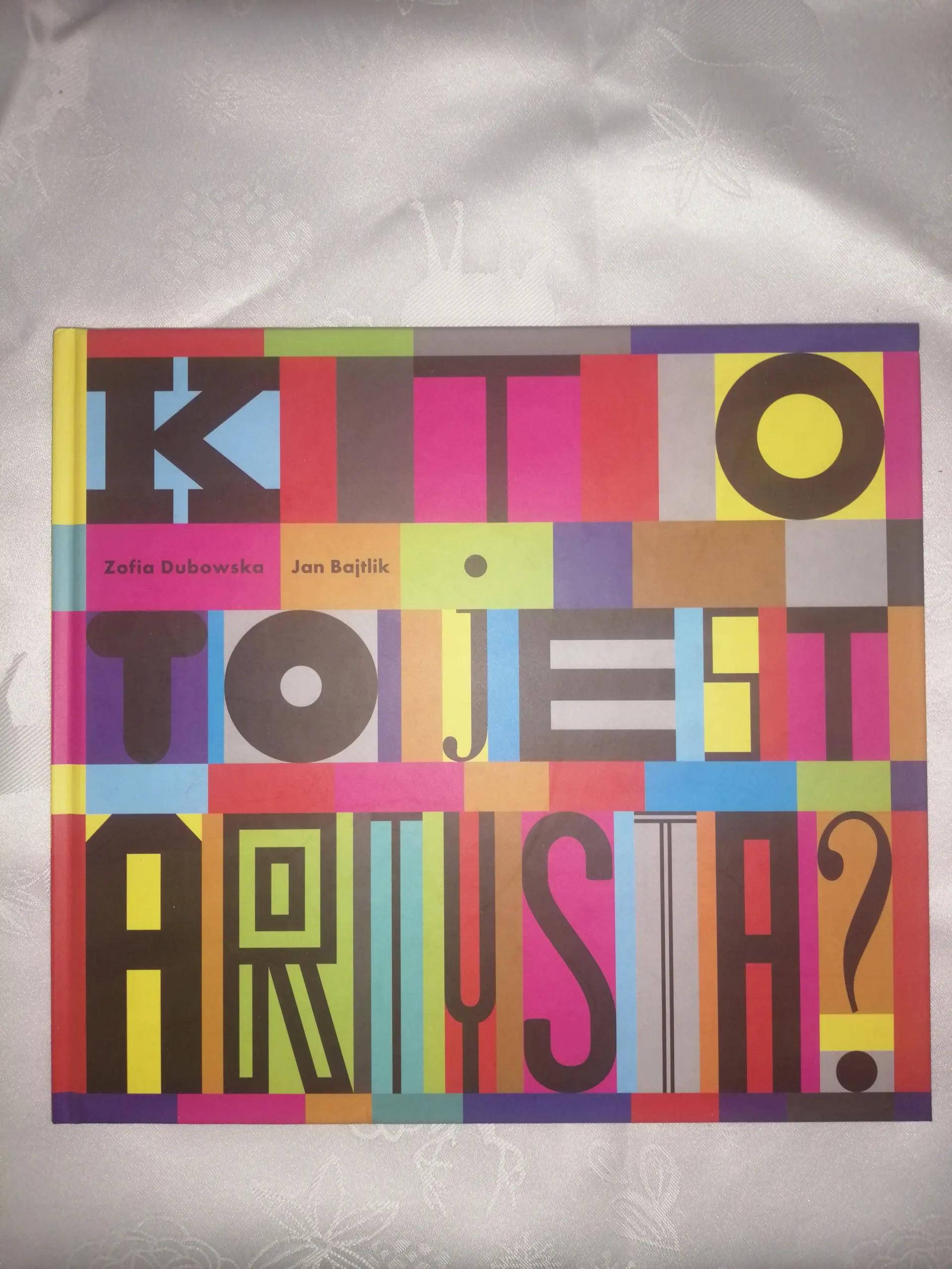 Książka - Kto to jest artysta