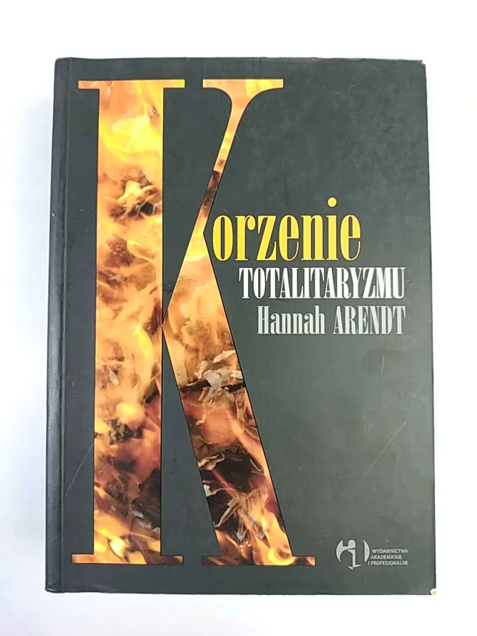 Książka - Korzenie Totalitaryzmu