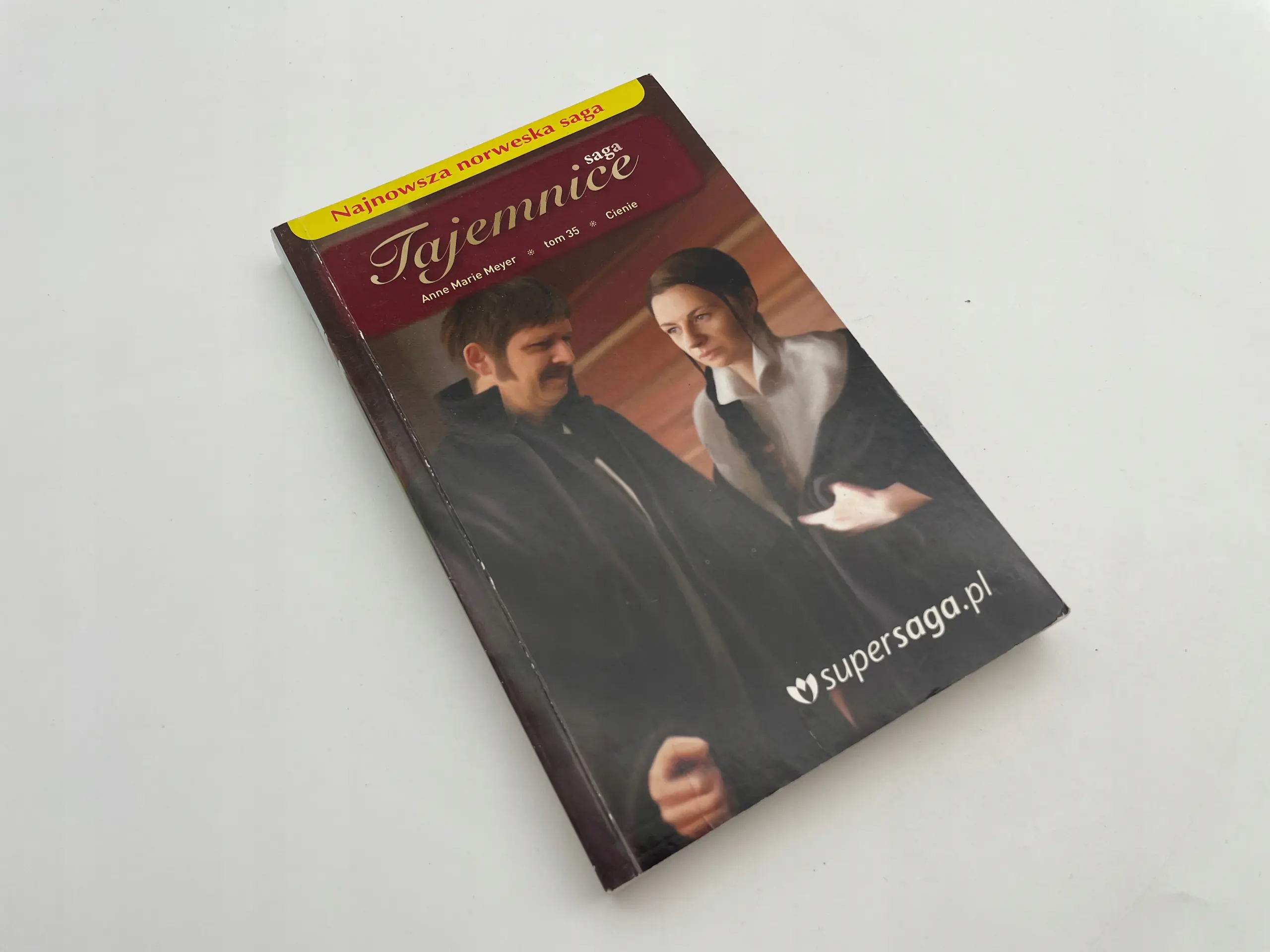 Książka - Tajemnice t.35 Cienie