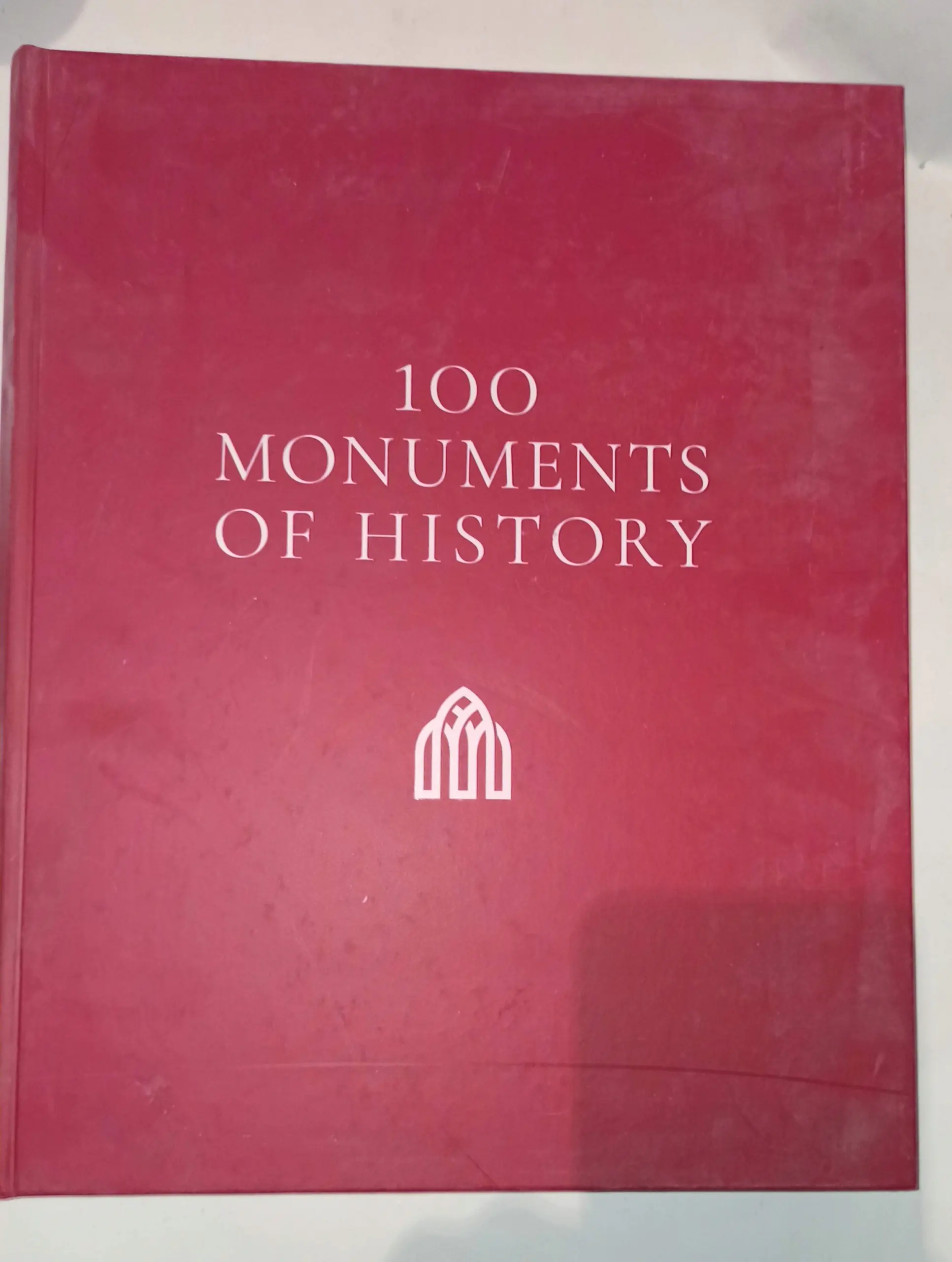 Książka - 100 pomników historii