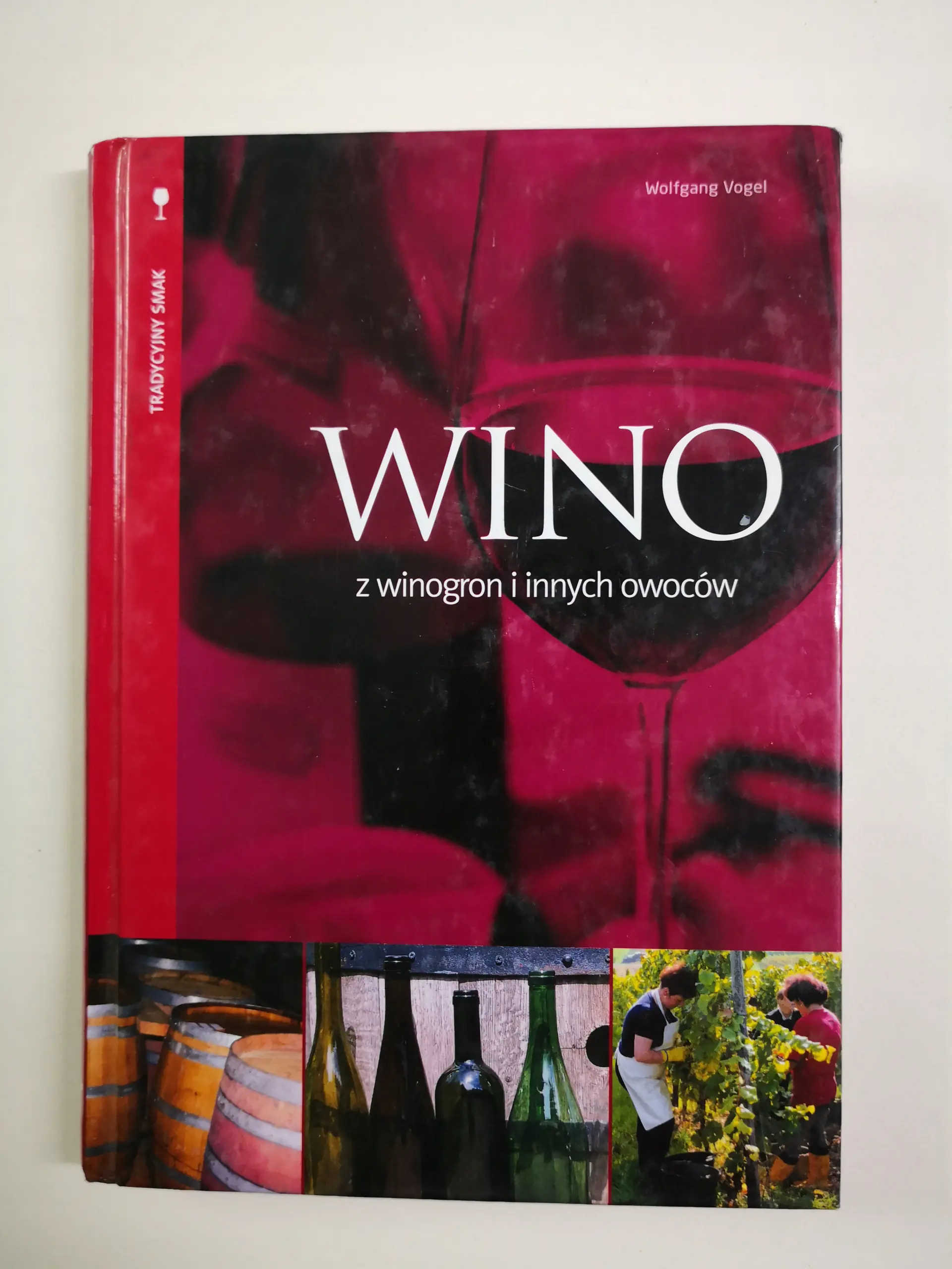 Książka - Wino z winogron i innych owoców