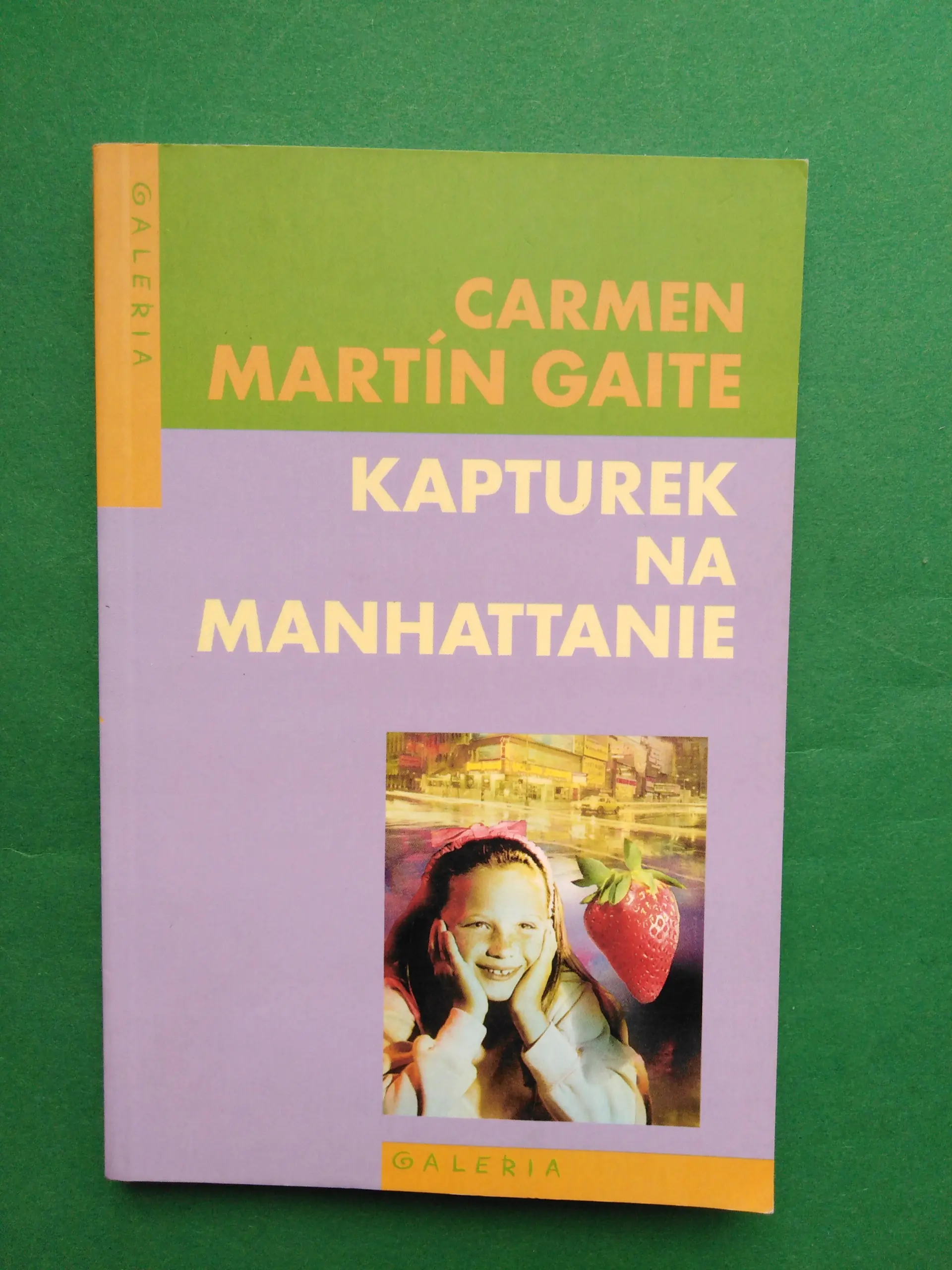 Książka - Kapturek Na Manhattanie - C. M. Gaite