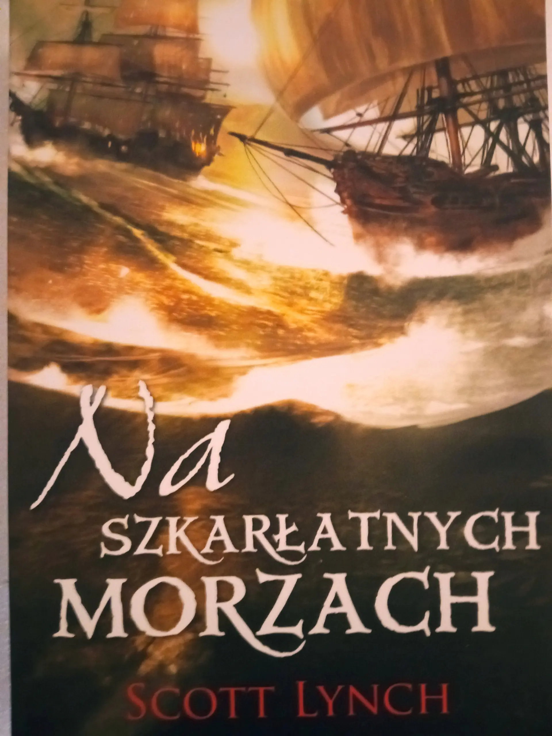 Książka - Na szkarłatnych morzach