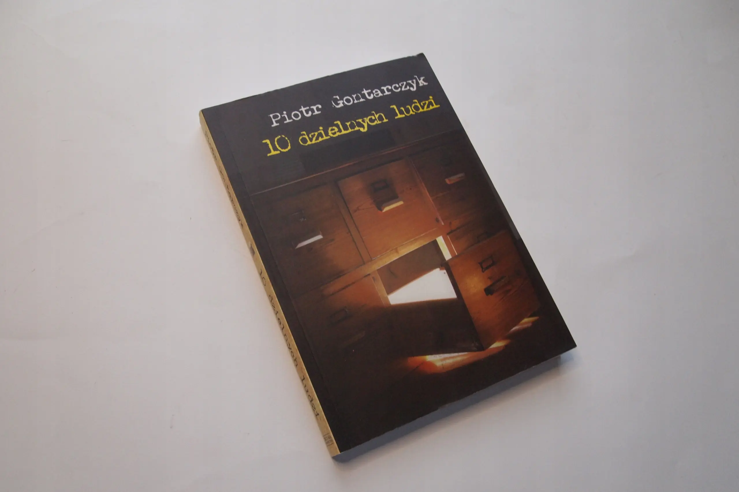 Książka - 10 dzielnych ludzi