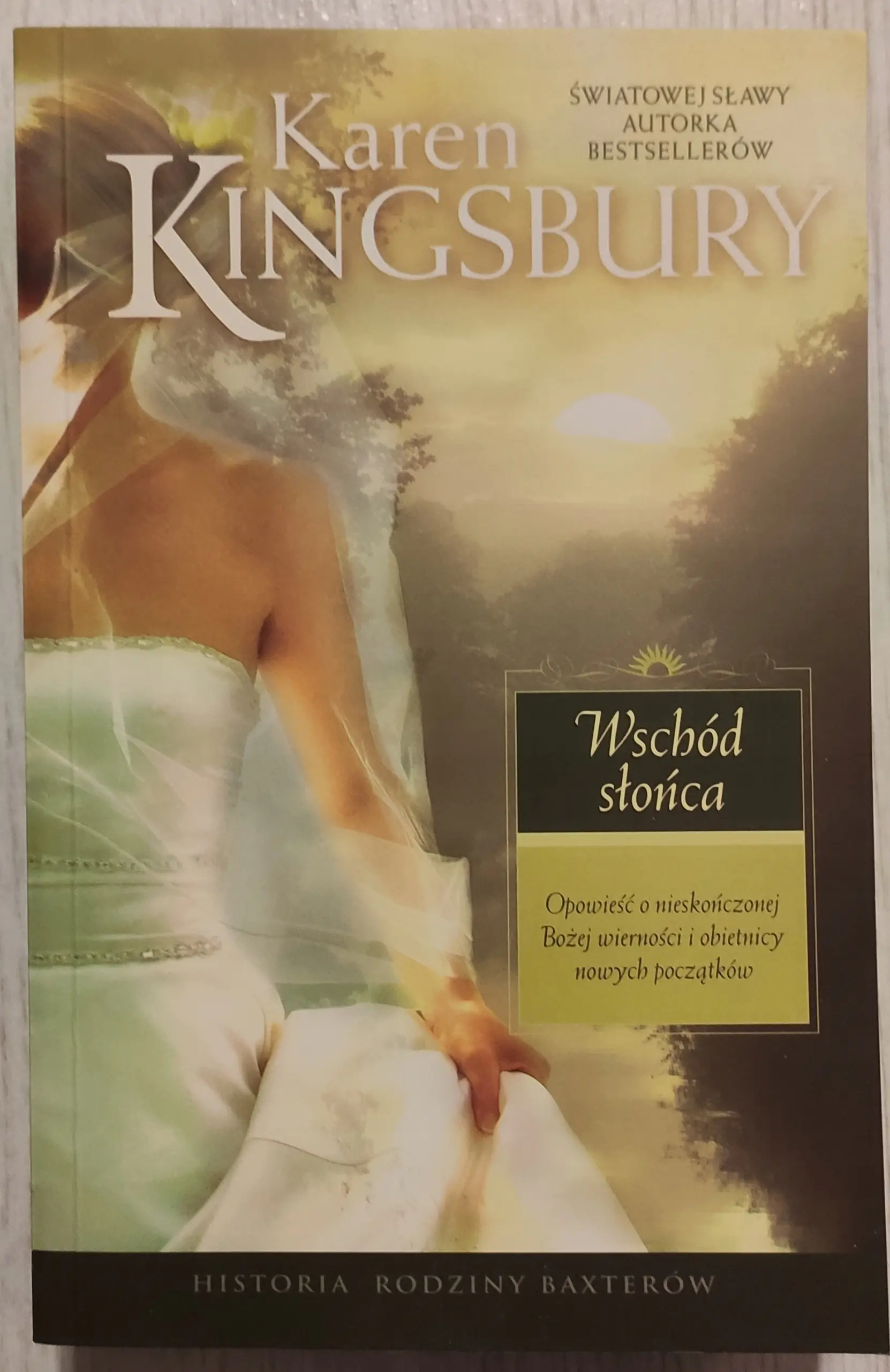 Książka - Historia rodziny Baxterów. Wschód słońca