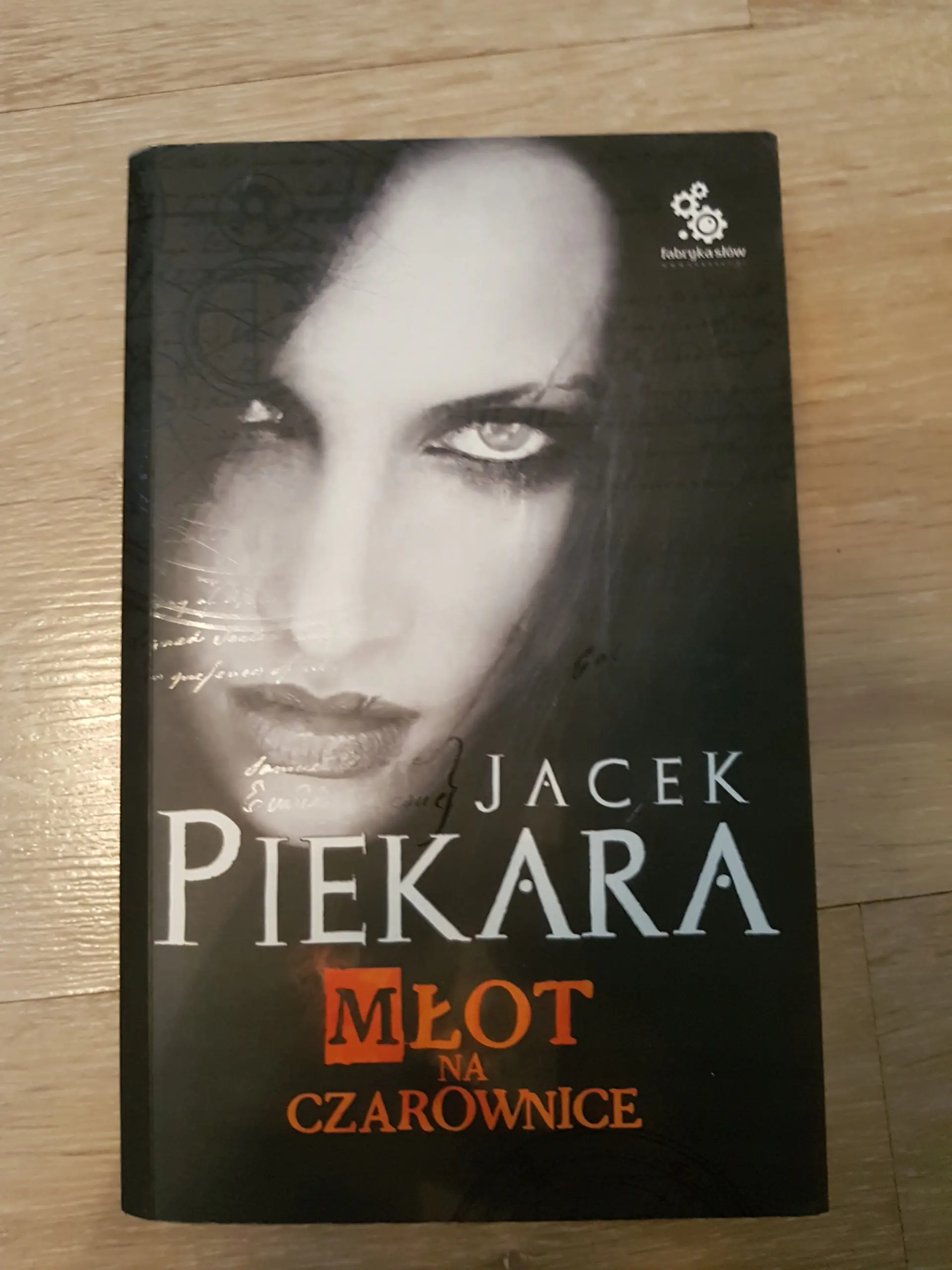 Książka - Młot na czarownice