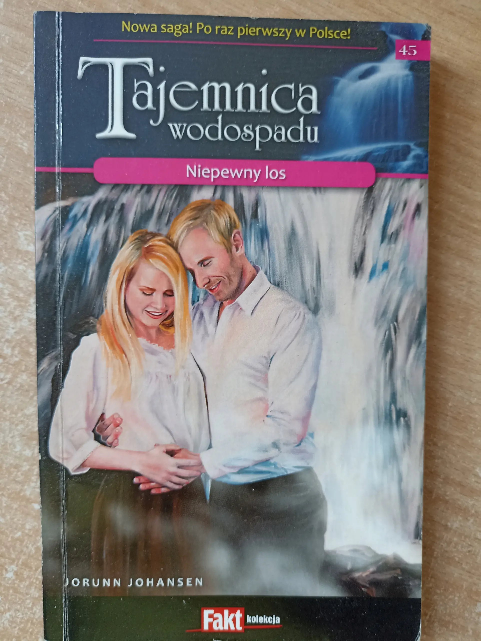 Książka - SAGA TAJEMNICA WODOSPADU NIEZNAJOMY