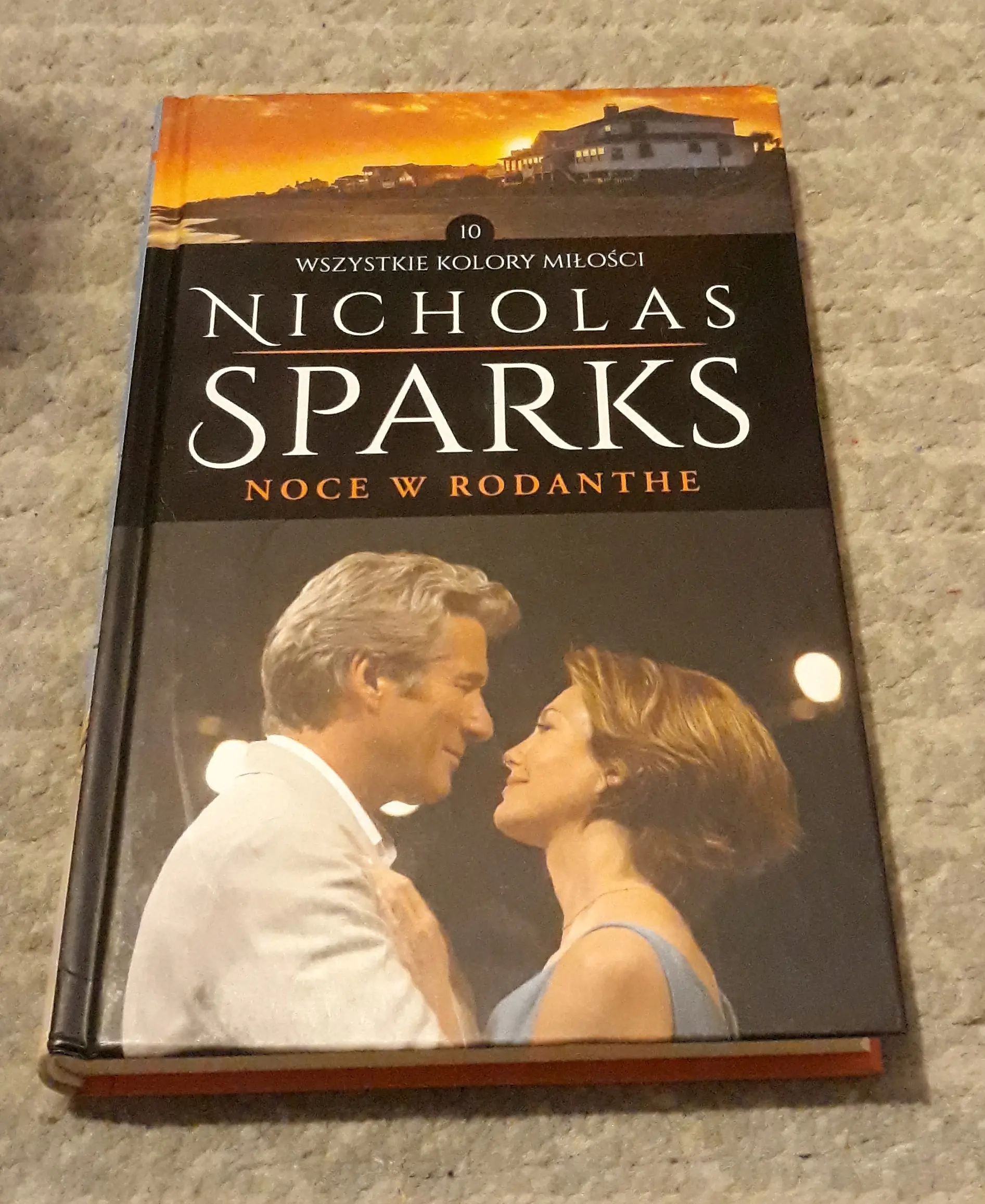 Książka - Noce w Rodanthe. Wszystkie kolory miłości. Tom 10