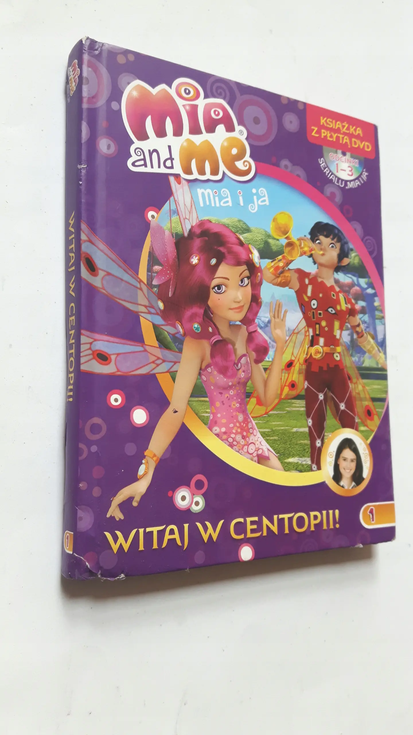 Książka - Mia and Me. Książka z płytą DVD