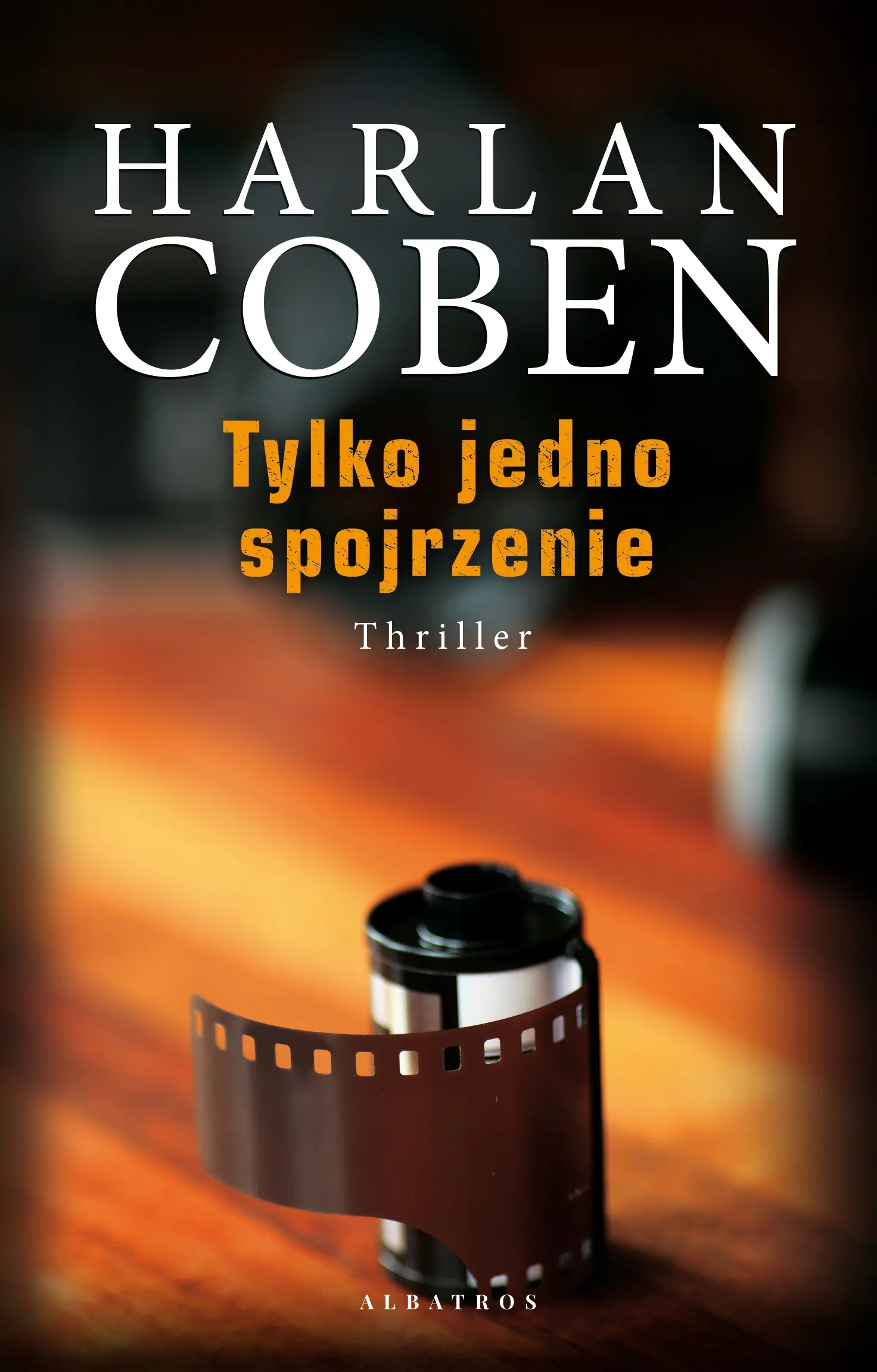 Książka - Tylko jedno spojrzenie