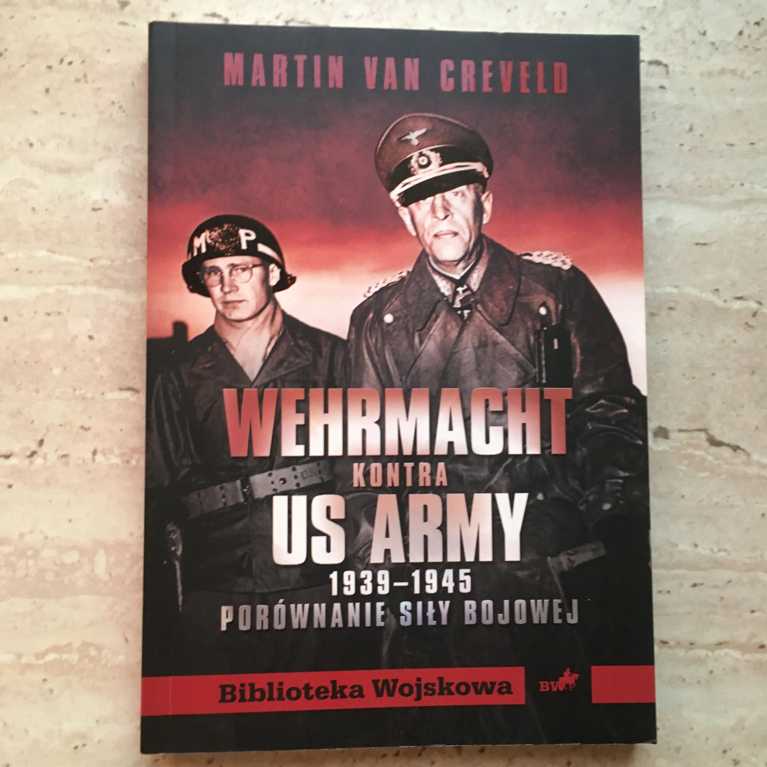 Książka - WEHRMACHT KONTRA US ARMY 1939-1945