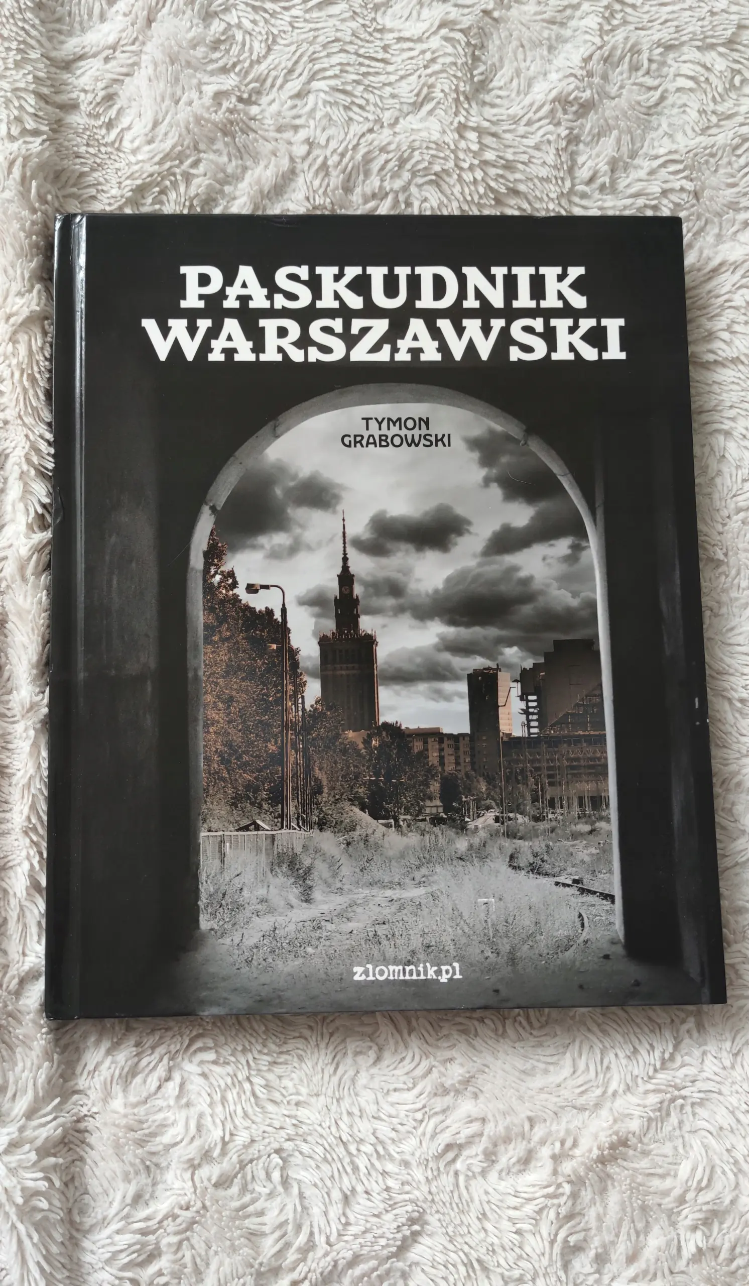 Książka - Paskudnik Warszawski