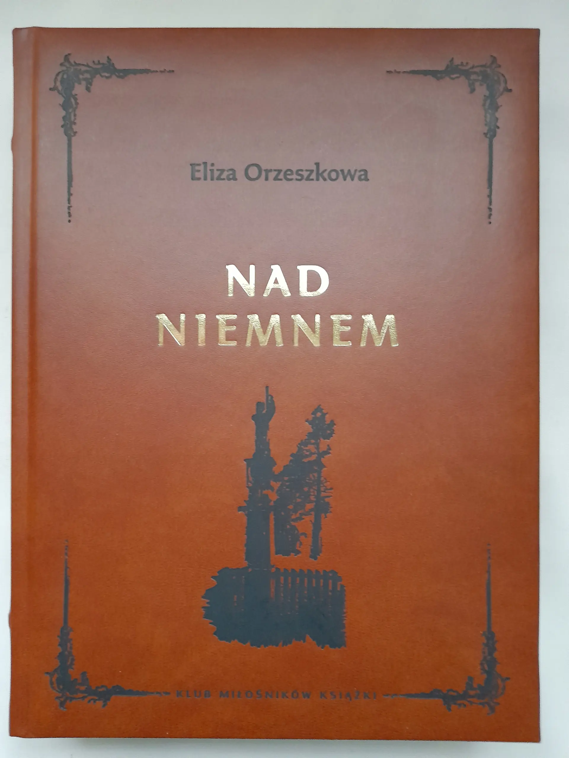 Książka - Nad Niemnem