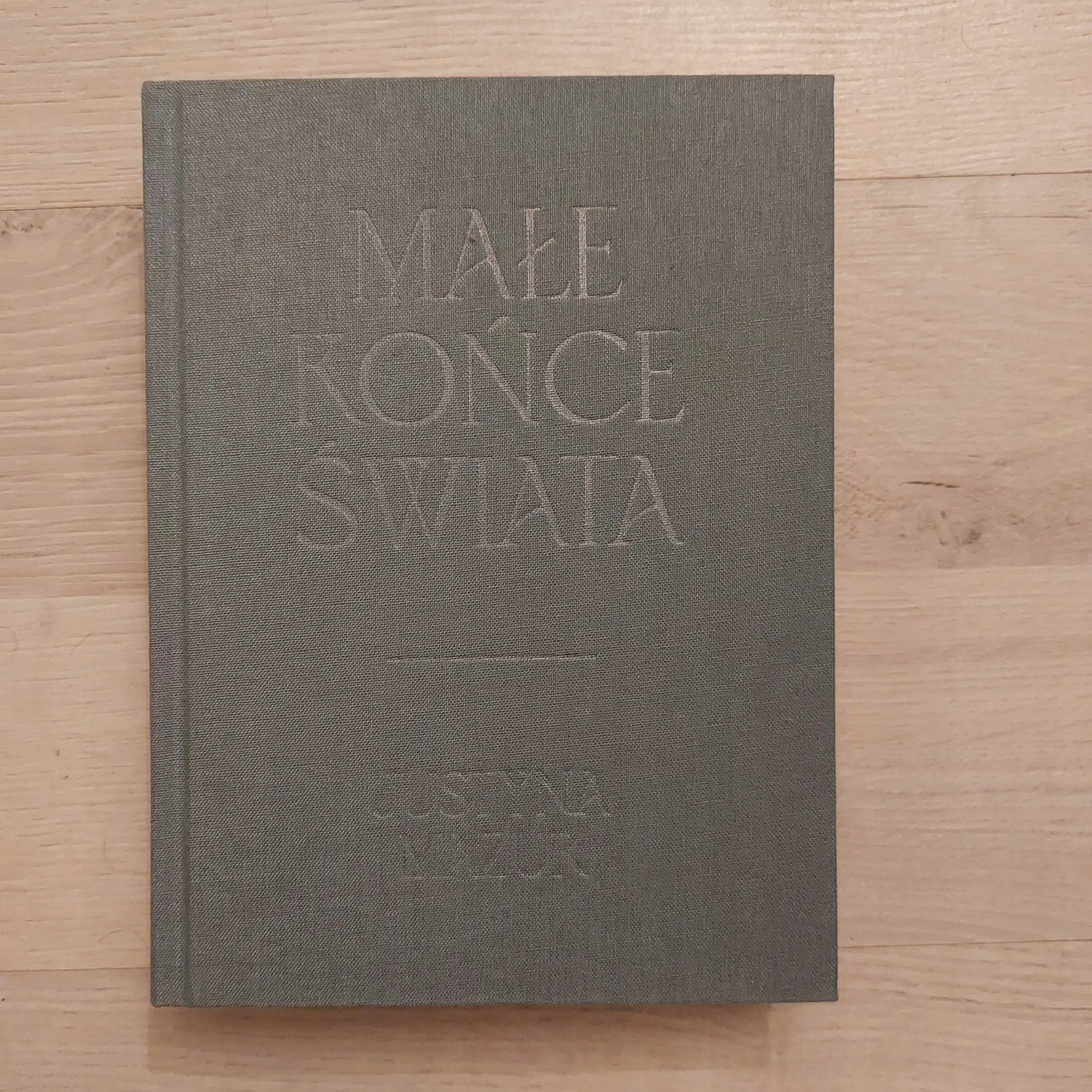 Książka - Małe końce świata