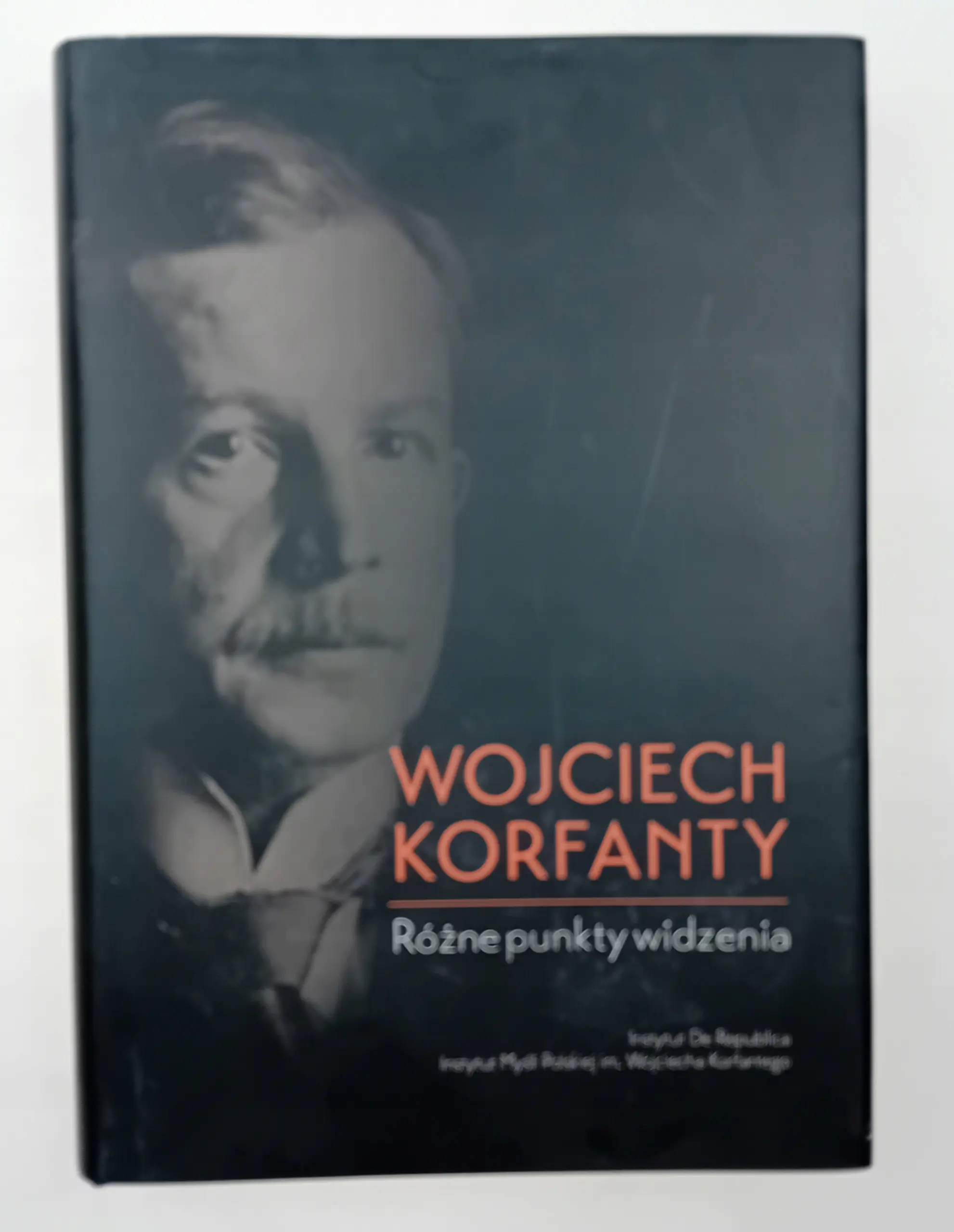 Książka - Różne punkty widzenia