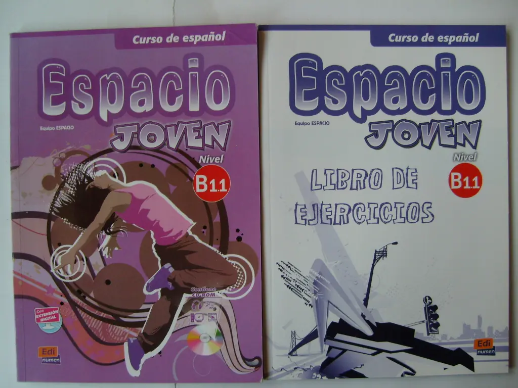 Książka - Espacio joven B1.1 Podręcznik + CD