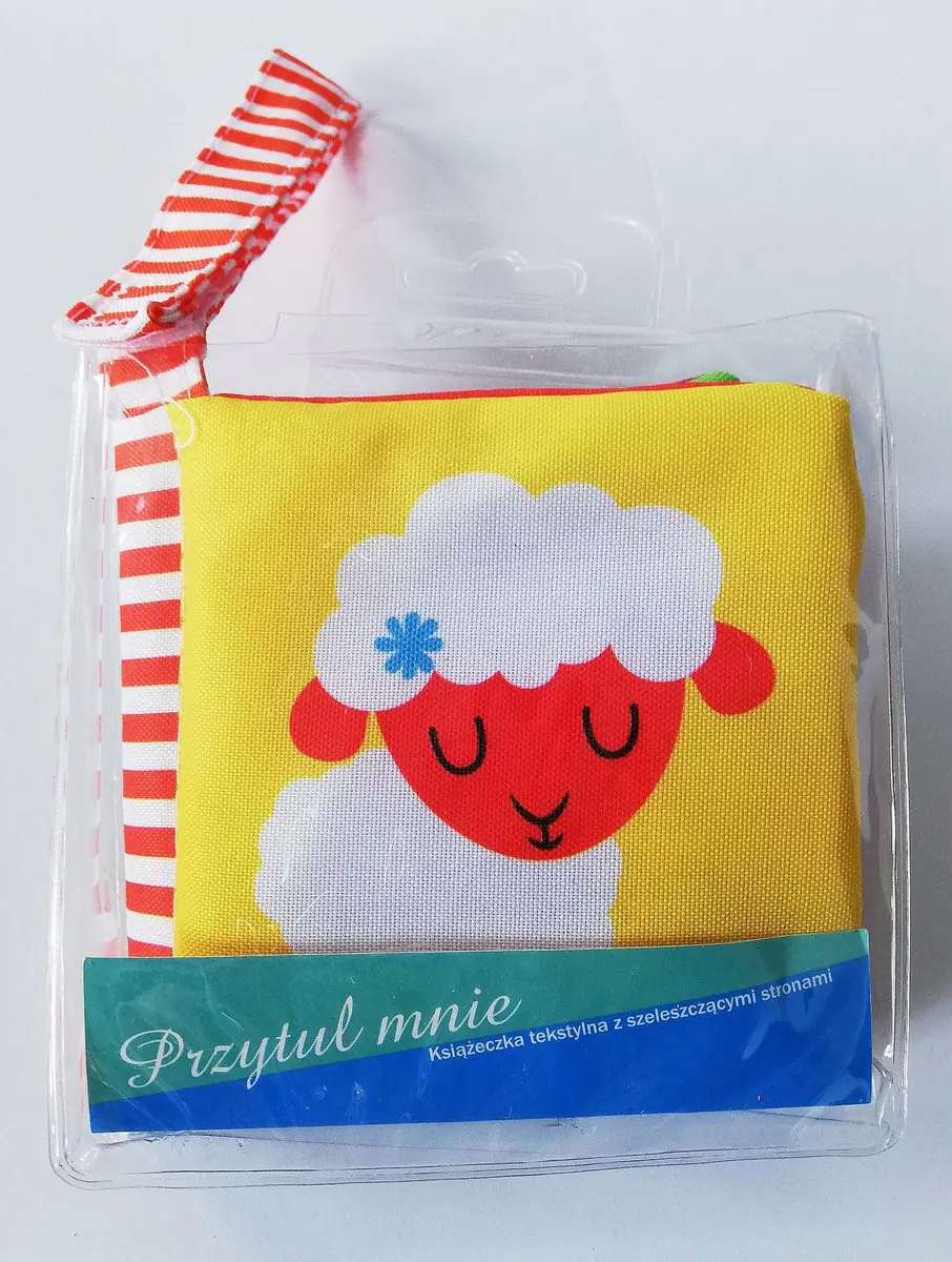 Książka - Przytul mnie - owieczka